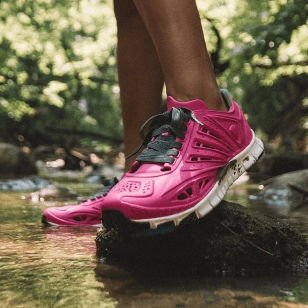 NWT CROSSKIX APX Closed Toe Lace Up Water Shoes for Women